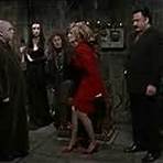 Morgan Fairchild, Michael Roberds, Ellie Harvie, Betty Phillips, and Glenn Taranto in The New Addams Family (1998)