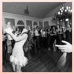 100 Bouquet Toss Songs to Consider for Your Wedding Reception