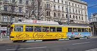 Sightseeing mit der Tram Wiens wichtigste Sehenswürdigkeiten kann man ganz gemütlich von der Straßenbahn aus besichtigen: Die Vienna Ring Tram sowie die historischen …