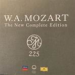 MOZART: 225 THE NEW COMPLETE EDITION 2016 200 CD SET This is an outstanding collection of Mozart's complete edition, featuring 200 CDs in a limited edition box set released by Decca and DG in 2016. The set includes a variety of Mozart's works, including concertos, symphonies, and more, making it a perfect addition to any classical music enthusiast's collection. The cover and inlay of the box set a...