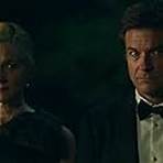 Jason Bateman and Laura Linney in A Hard Way to Go (2022)