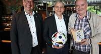 Fußball-EM ist Chance für Tourismus Anlässlich der anstehenden Fußball-Europameisterschaft besuchte Dr. Patrick Rapp, Staatssekretär im Mi…