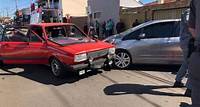 Colisão entre dois carros deixa três pessoas feridas na Vila Prado