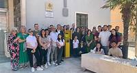 Cabras, il comitato della festa di Santa Maria 2022 dona un defibrillatore alla comunità