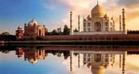 Impressions indiennes Le pays des maharajahs s’offre à vous : les havelis du Shekhawati, Bikaner et son palais de grès rouge, la ville bleue de Jodhpur, la mystique Pushkar, Jaipur la rose et bien sûr l’inoubliable Taj Mahal.