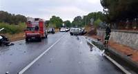 Locri, scontro tra due auto sulla statale 106: tre feriti