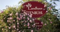Landhaus Ettenbühl Rosen- und Gartenpracht: 7 Hektar großer englischer Landschaftsgarten.