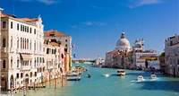 Hotéis em Veneza Quer estender sua viagem ou só dar uma olhadinha? Pesquise por Veneza, outro destino que nossos hóspedes adoram!