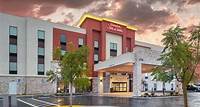 6. Hampton Inn & Suites Santa Maria Conveniently located hotel near various food establishments. Boasts ample parking, modern amenities, and clean, spacious rooms. Features gym, laundry area, and indoor pool.