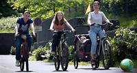 “Wer klimafreundlich leben will, braucht Geld” Eine Familie mit Grundeinkommen radelt der Verkehrswende entgegen