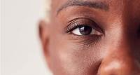 Menopausa causa mudanças significativas nos olhos. Sabia?