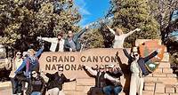 Excursion au Grand Canyon avec des arrêts à Sedona et dans la réserve Navajo dans la journée