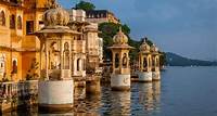 Palais du Rajasthan Partez à la découverte du Rajasthan, de villes en déserts, et laissez-vous séduire par ses magnifiques paysages et ses somptueuses architectures. Des temples majestueux jusqu’aux balades insolites, cet État d’Inde du nord abonde de splendeurs…