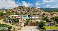 exclusive property on porto cervo's hill This wonderful property for sale is set onto the hill of Miata, among the uplands of Porto Cervo, exactly where the Costa Smeralda touches Baja Sardinia.