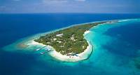 À partir de jours - nuits Kuramathi Maldives Les villas et bungalows de l’hôtel Kuramathi Maldives sont disposées sur une grande île naturelle de l’atoll de Rasdhoo, au cœur d’une DÉCOUVRIR le séjour