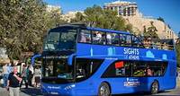 Bus touristique d'Athènes Le bus touristique d'Athènes passe par les sites les plus intéressants de la ville sur quatre itinéraires. Montez-y et descendez-en de manière illimitée