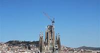 Sagrada Família installs new crane to reach 200 metres