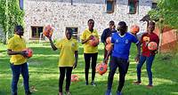 Tourismus Schüler und Lehrer aus Tansania besuchen Haldensleben - mit dabei ist ein Fifa-Schiedsrichter