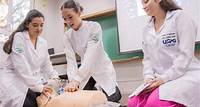 Estudantes de Enfermagem realizam treinamento de primeiros socorros