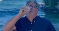 Will Touristen beruhigen: „Auf die Gesundheit“: Bürgermeister trinkt trotz Norovirus-Ausbruch aus Gardasee