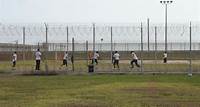 Dans un centre de rétention du Texas, l'attente des migrants en plein tour de vis de Biden