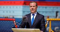 Medvedev vê "mudança significativa na política externa russa" após Putin falar sobre enviar armas a outros países