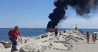 Incendio sulla barca a Lido di Spina (Ferrara), lo yacht si inabissa: al lavoro per il recupero