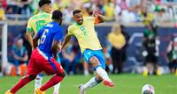 Capitão da seleção brasileira, Danilo traça prioridades em eventual volta ao Brasil: 'Santos ou Flamengo'