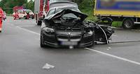 Mann stirbt nach Autounfall bei Weingarten in der Pfalz