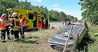 Unfall auf der A13 bei Radeburg: Auto prallt gegen Lkw