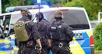 Altdorf bei Nürnberg: Brand mit „Bedrohungslage“ - Bewaffneter Mann flüchtig