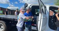 Hundreds flock to aid families impacted by Columbia tornado: 'Volunteer State for a reason'
