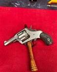 H & R The American Double Action Revolver 32 SW 2.5