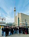 Berlin von oben und unten – Die PoWi-Leistungskurse erkunden Berlin!