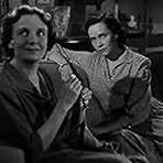 Dorothy Tree and Teresa Wright in The Men (1950)