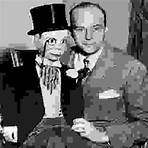 Edgar Bergen with his ventriloquist's dummy Charlie McCarthy.