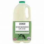 Tesco British Semi Skimmed Milk 2.272L, 4 Pints