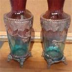 Paire de vases art nouveau avec application de métal décou