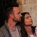 Aaron Paul and Emily Ratajkowski in Welcome Home (2018)