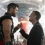 Mark Ruffalo and Chris Hemsworth in Thor: Ragnarok (2017)