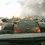 Une dashcam filme une tornade (Nebraska)