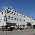 9. Oskar Schindlers Fabrik Machen Sie sich im Historischen Museum ein Bild von Krakau während der NS-Besatzung. Das Museum befindet sich in einem ehemaligen Verwaltungsgebäude der Emailfabrik von Oskar Schindler und erzählt…