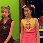Miranda Cosgrove and Jennette McCurdy in iCarly: iGo to Japan (2008)
