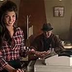 Marie Avgeropoulos in Fringe (2008)
