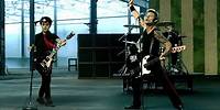 Green Day - American Idiot [Official Music Video]