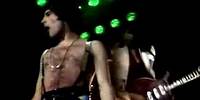 Queen - Fat Bottomed Girls (Official Video)
