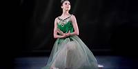 Jewels – 'Emeralds' first variation (George Balanchine; Beatriz Stix-Brunell; The Royal Ballet)