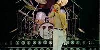 Queen Under Pressure (Live Rock Montreal HD)