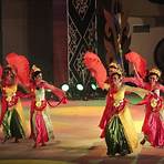 Dance in Indonesia3