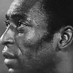 What happened to Brazilian soccer King Pelé?3